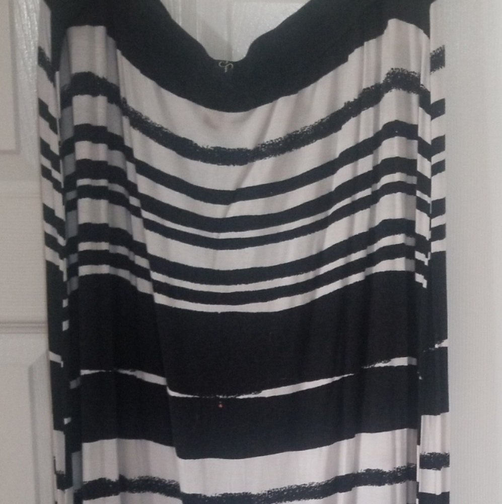 JESSICA SIMPSON MAXI LONG SKIRT SIZE 2X